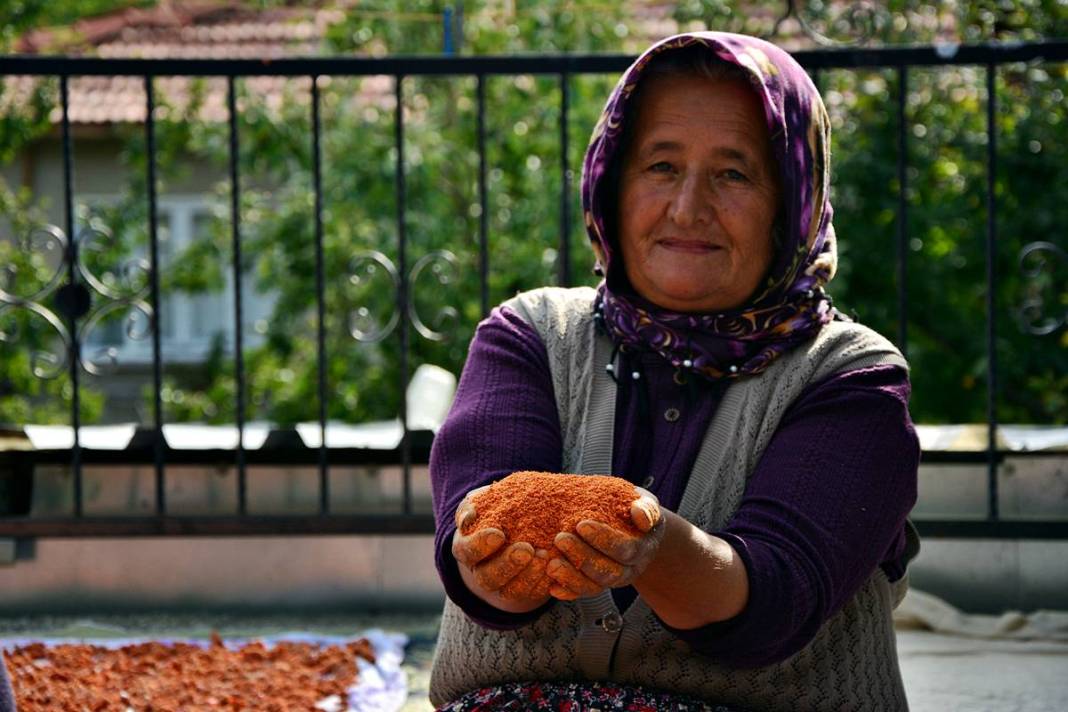 Her kaşığı şifa: Odun ateşinde pişiyor, 16 gün yoğruluyor! 9